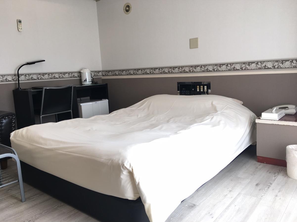 Business Hotel La Firenze Токио Экстерьер фото