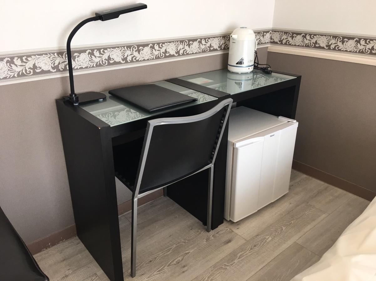 Business Hotel La Firenze Токио Экстерьер фото