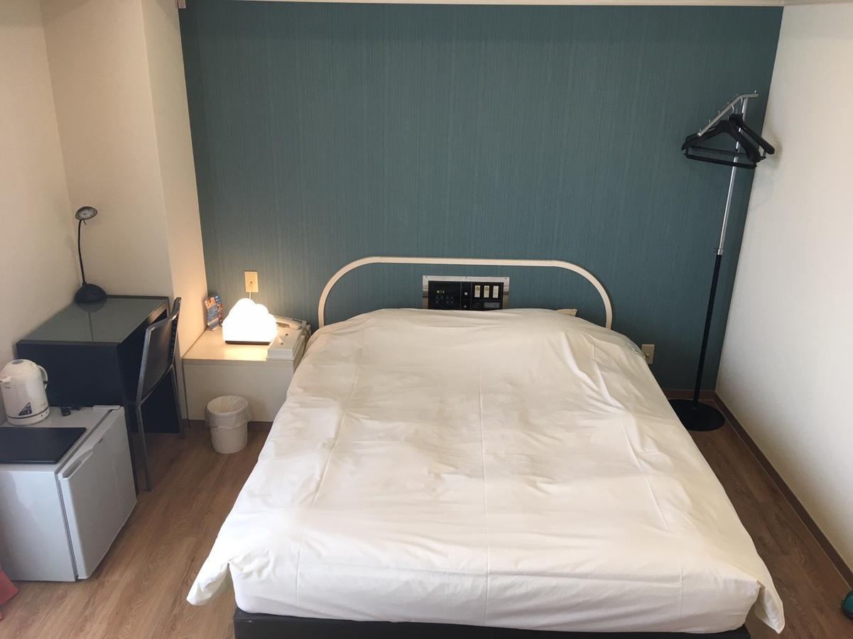 Business Hotel La Firenze Токио Экстерьер фото
